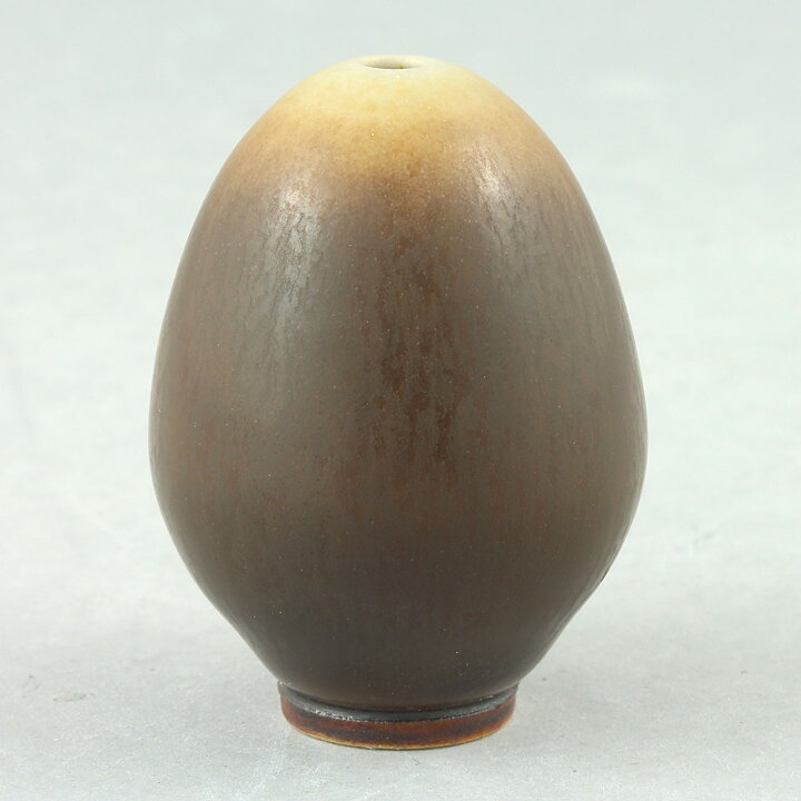 ベルント・フリーベリ  一点もの  茶色のベース  (3.5cm)  1965年