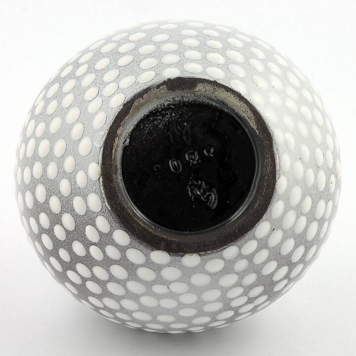 Ingrid Atterberg (Västkust 1943) Swelling Vase with White Dots 12 cm
