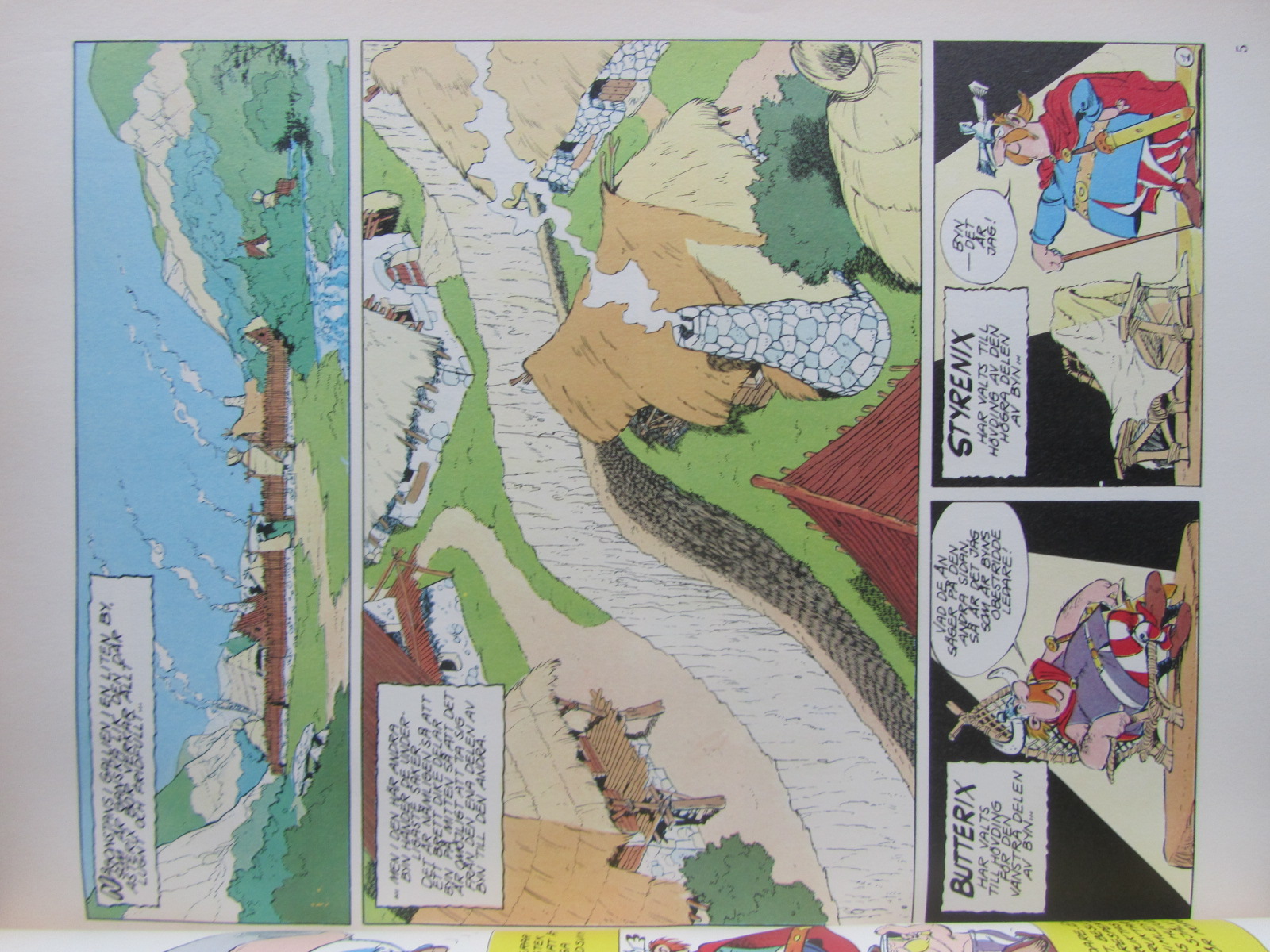 Asterix 25 Det stora bygrälet 3:e upplagan Vg+ - 3
