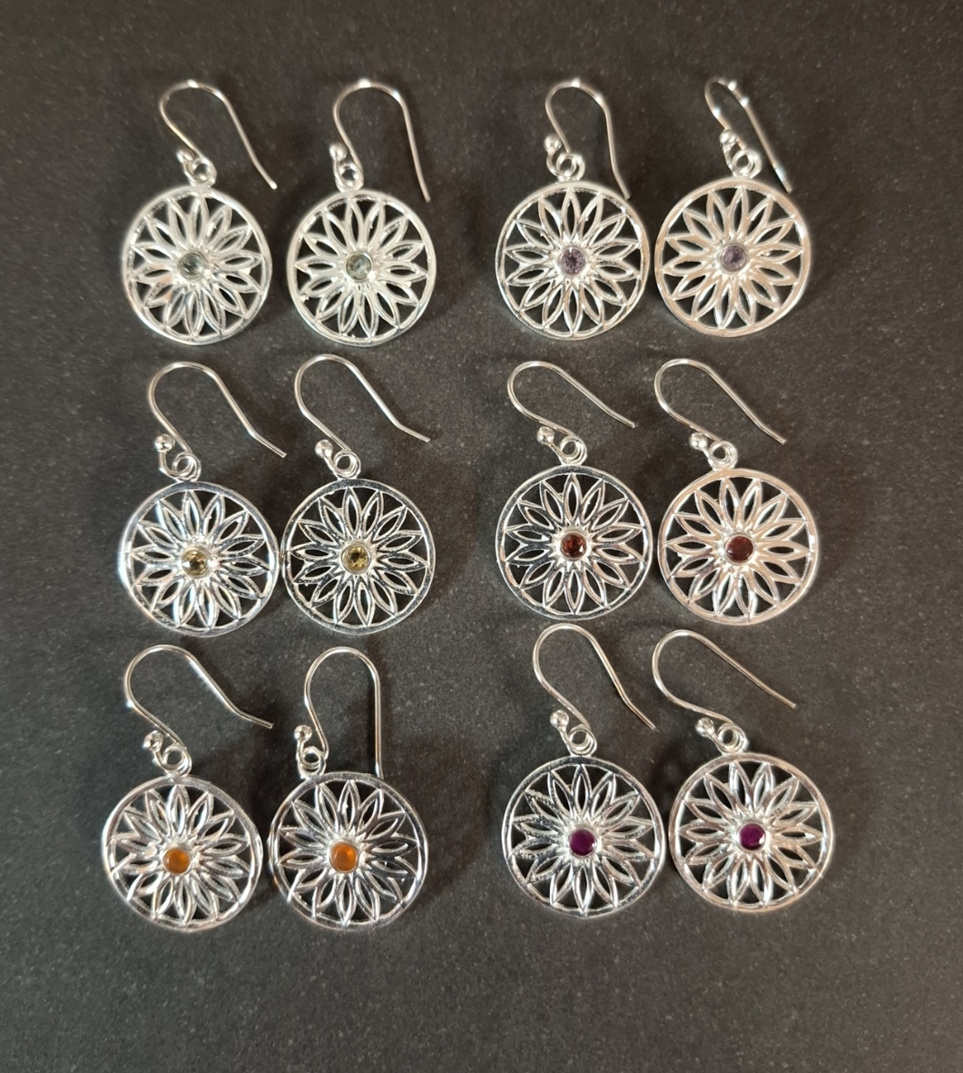 Blomma med sten - örhänge i silver - 2