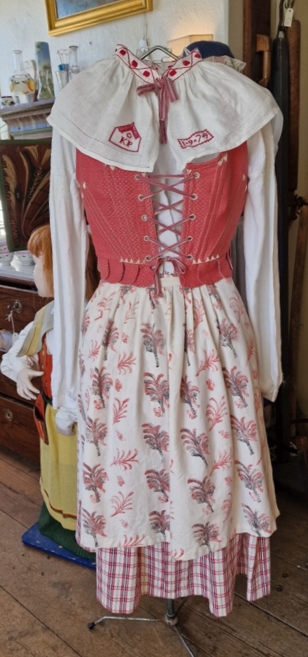 Rackeby Vastergotland girl