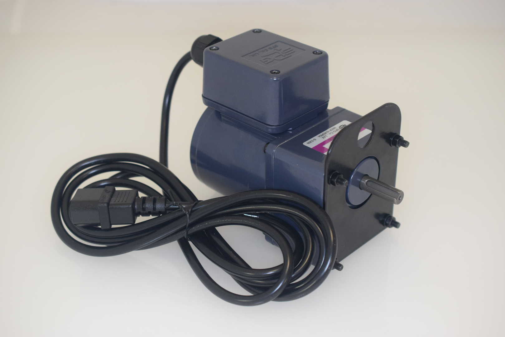 Skruvmotor 25 W SPG f.plåtskruv-Inkl adapterplåt B103-066A