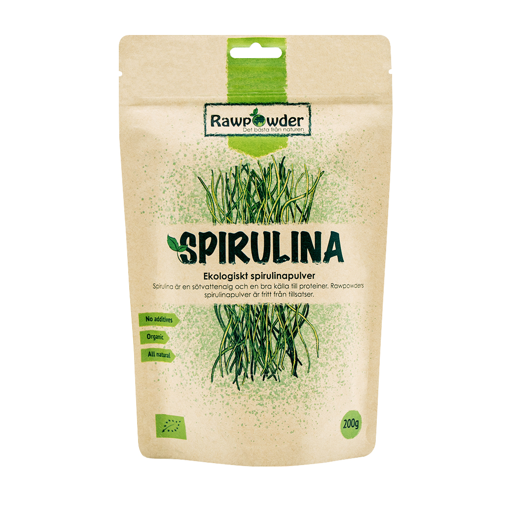 En stående brun påse med texten spirulina på