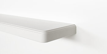 Vägghylla Vit Hyacint är en vit vägghylla med profil på överkanten som är 32 eller 38 mm tjock