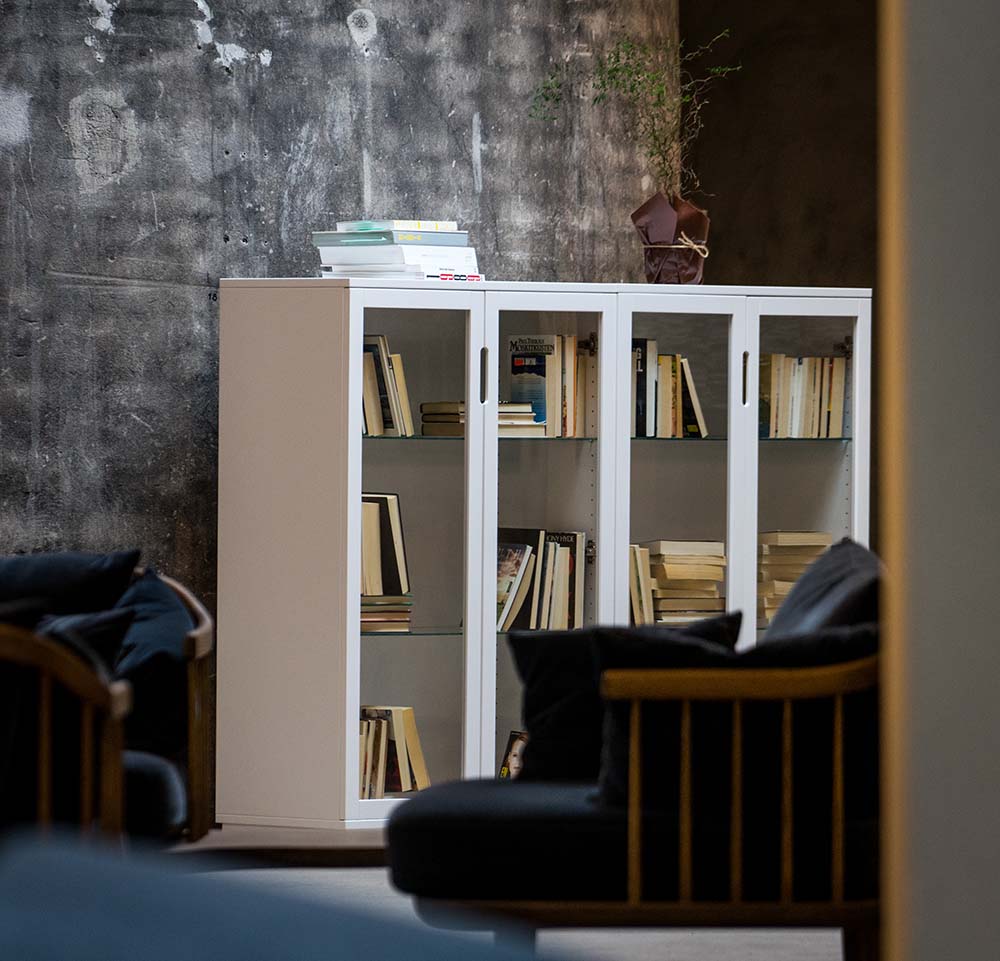 Aoko Cabinet 120 cm with Glass doors - Mavis  - 4