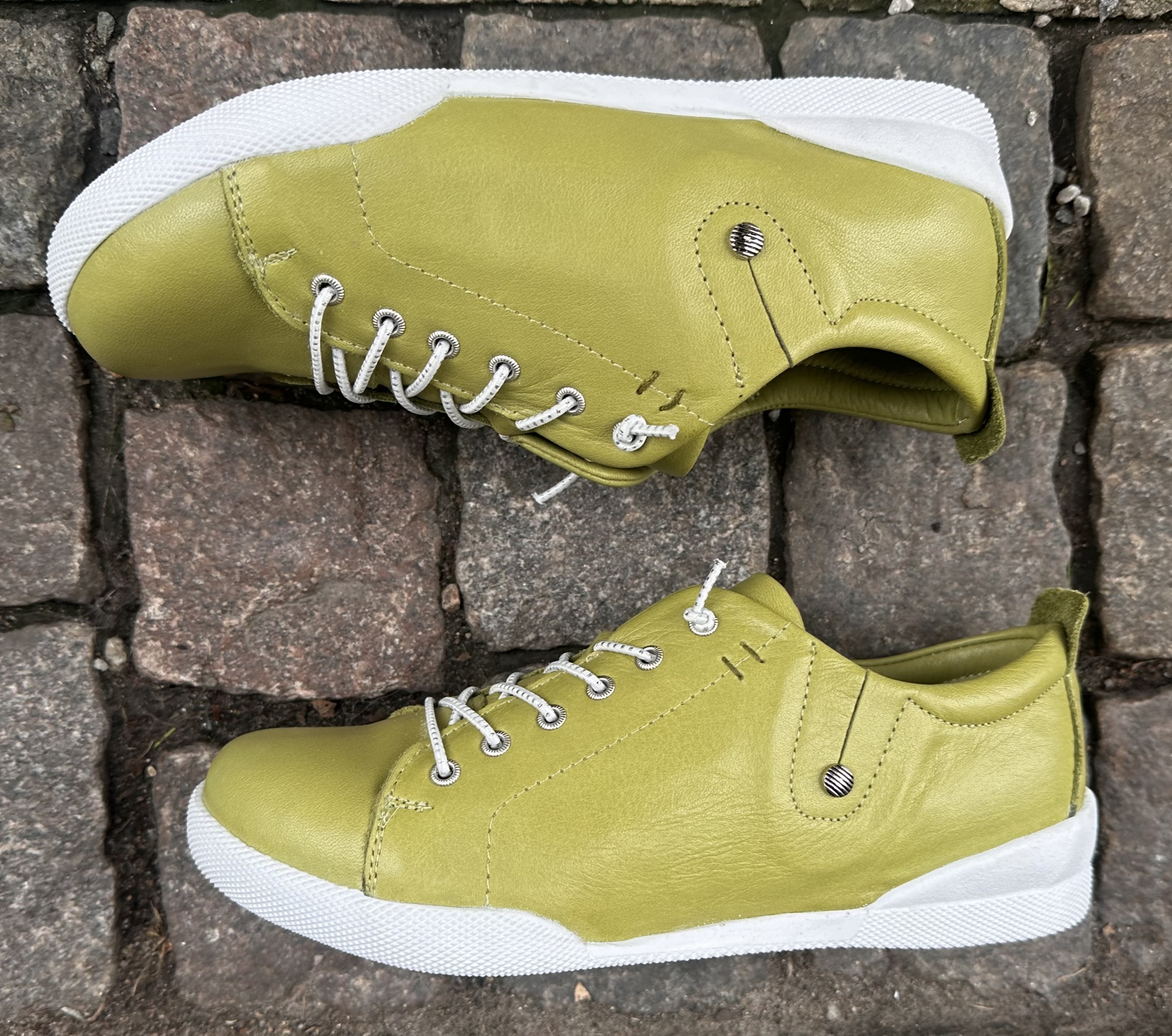 Sneakers från Charlotte of Sweden, kiwi - 3