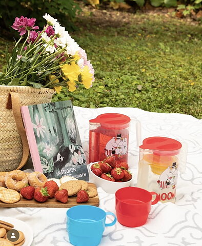 Mumin picknick kanna med 4 muggar - Mumin utflyktsset 