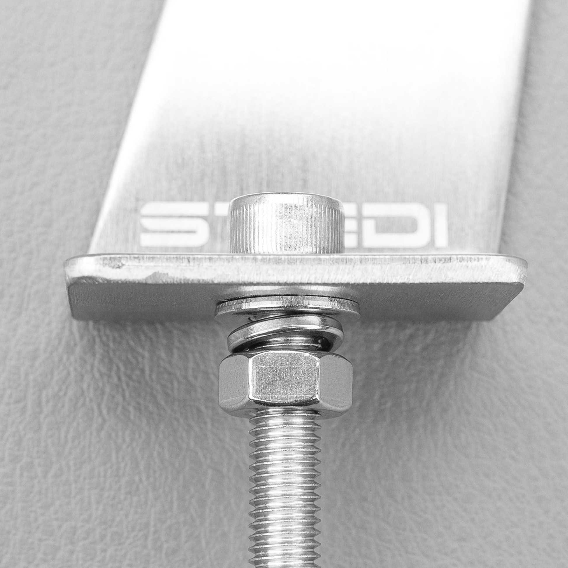 Sidofästen ST4K - 5