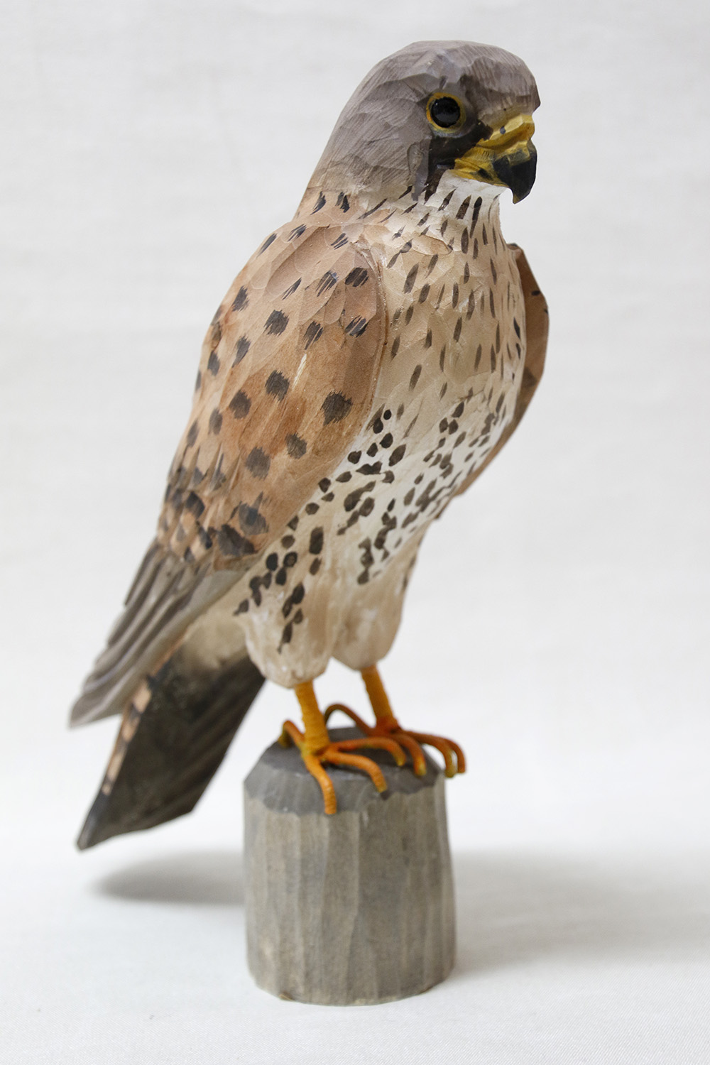Common kestrel Wood 30x27x10 cm - 3