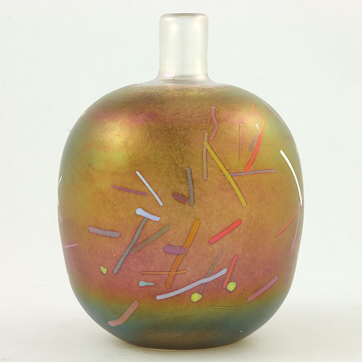 バーティル･ヴァリーン Tornadoシリーズ ふっくらしたガラスの花瓶 Vase  1983年 14cm