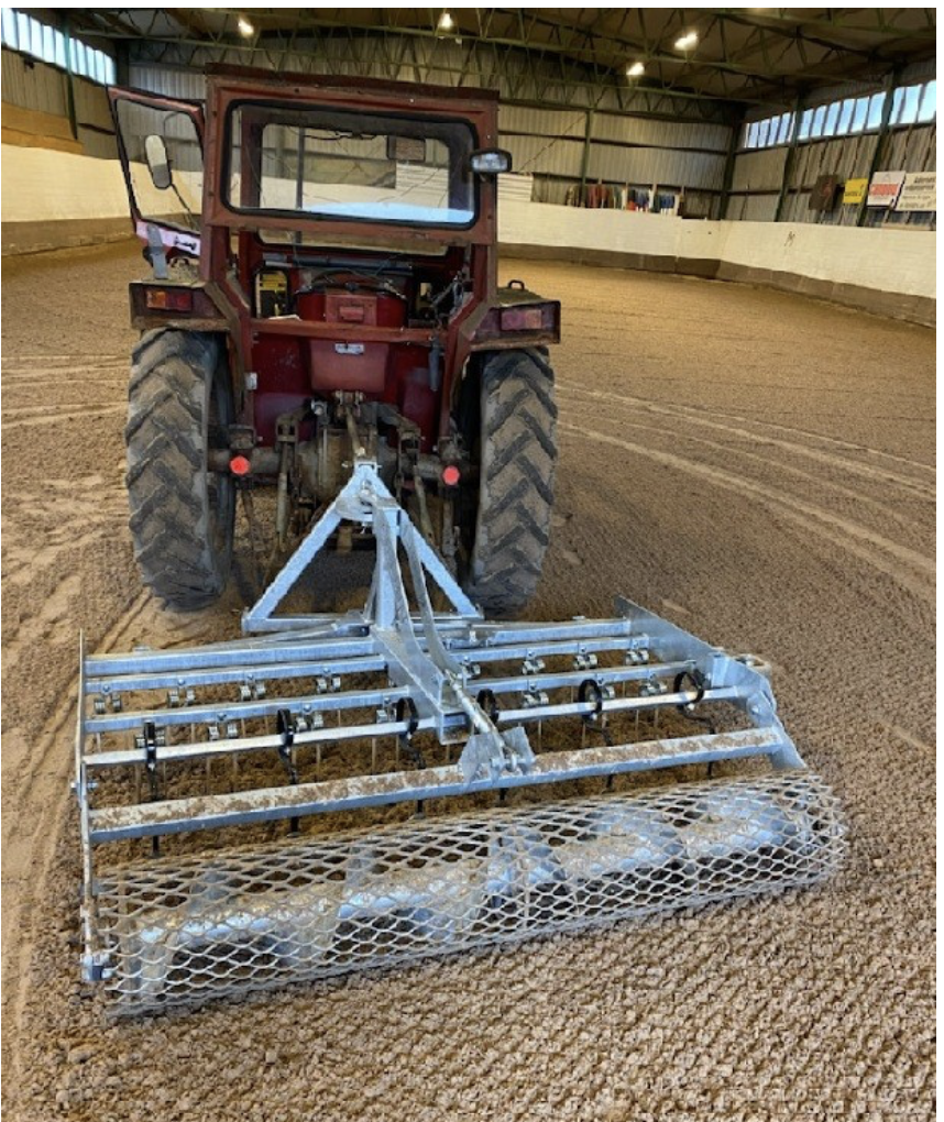 Ridbaneharv FLOW med trepunktsfäste för traktor och professionellt banunderhåll