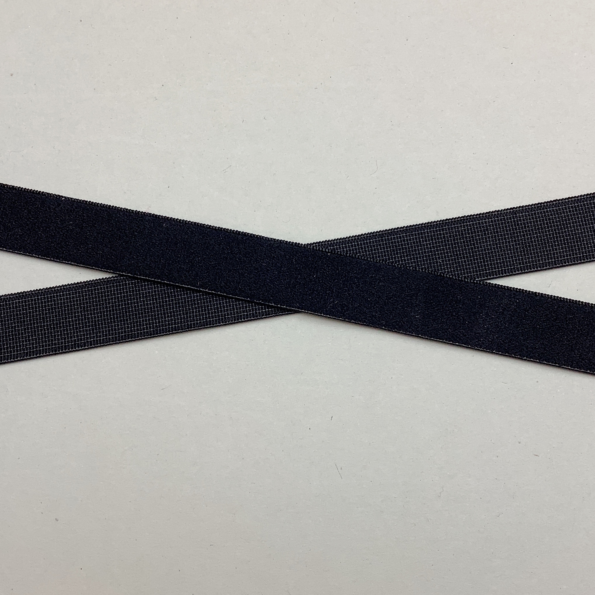 Flossad resår svart 16mm - BR16