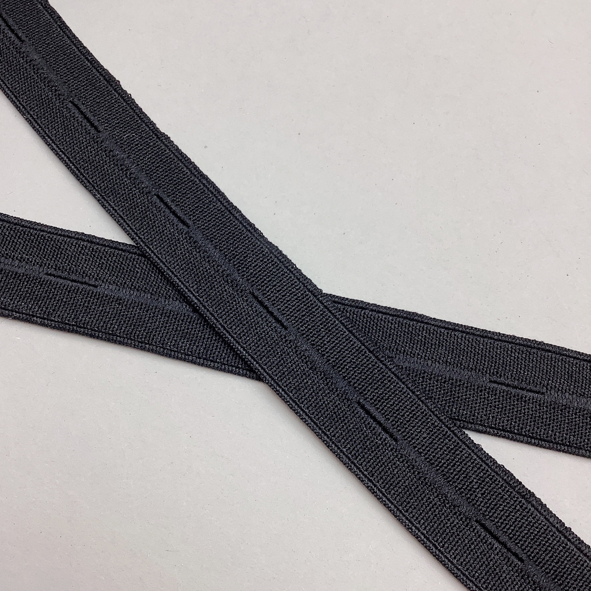 Buttonhole elastic Black 20mm - MT386 - 2