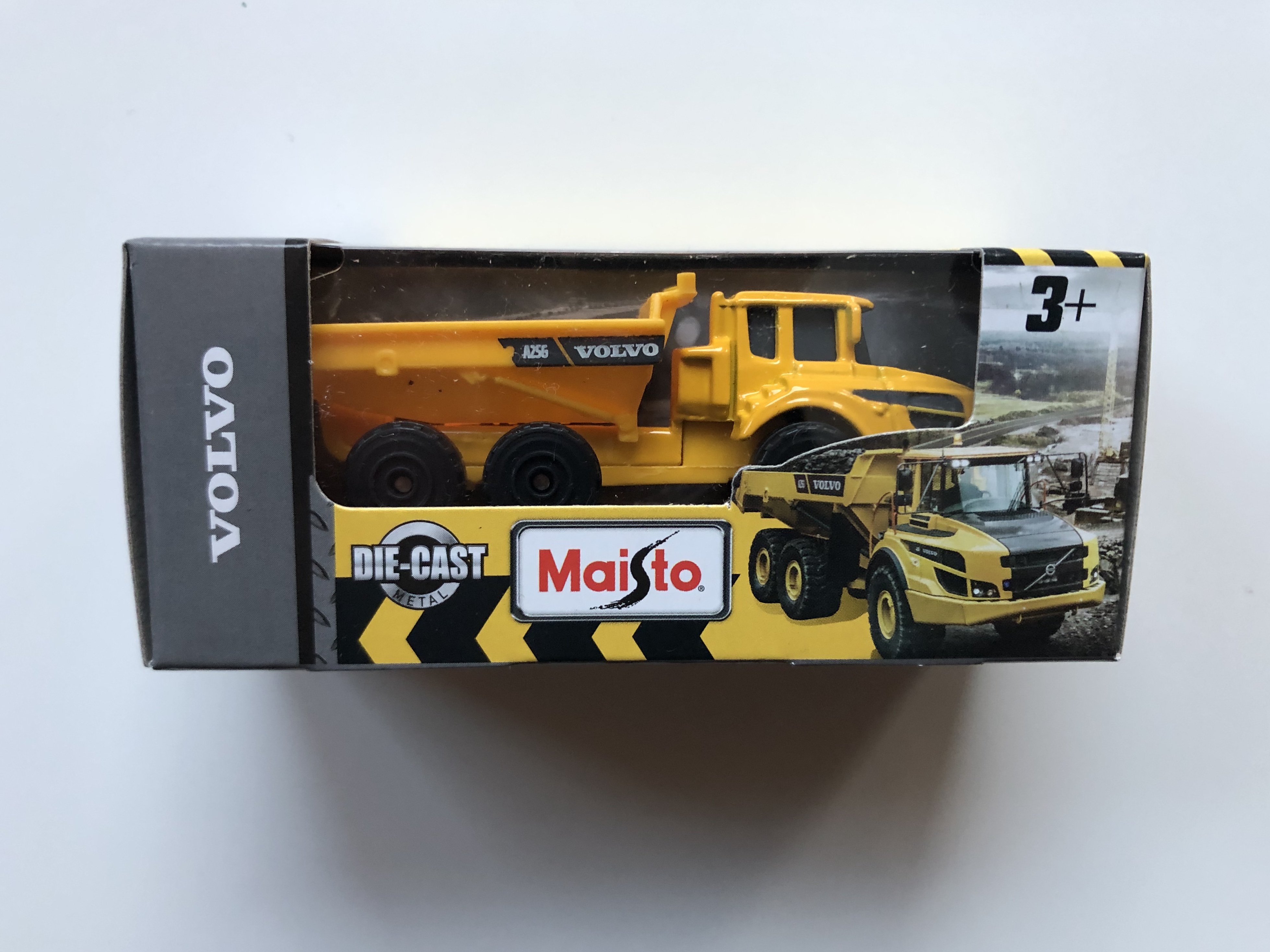 Maisto Volvo Die Cast Mini - 4