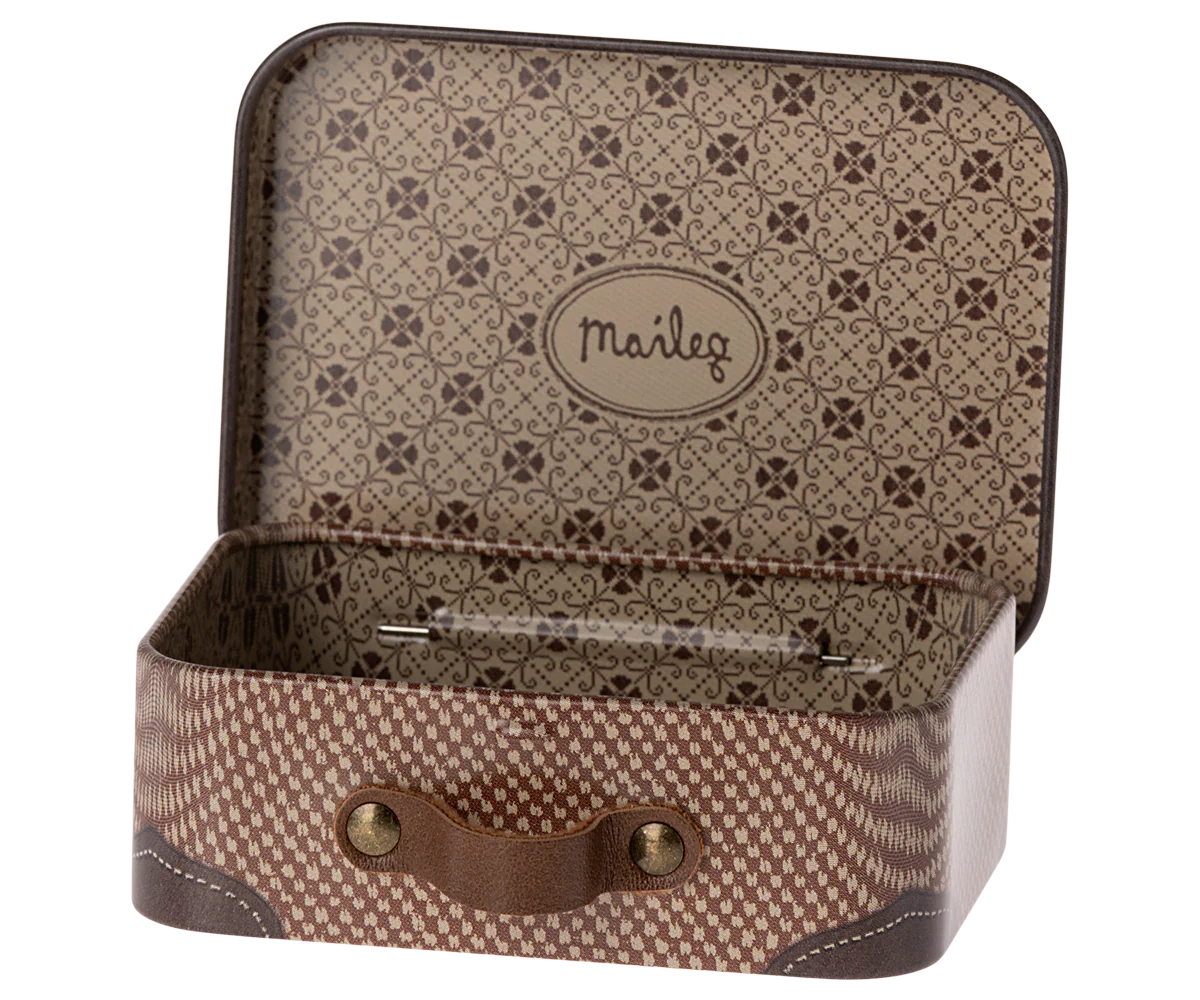Resväska micro - Brun med emblem - Maileg - 3