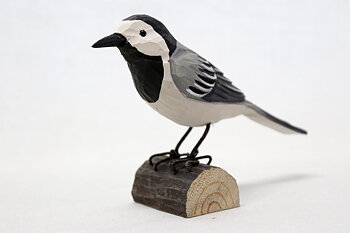 White Wagtail Wood 13x10x5 cm