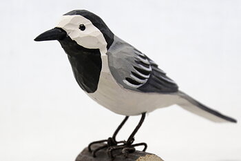 White Wagtail Wood 13x10x5 cm