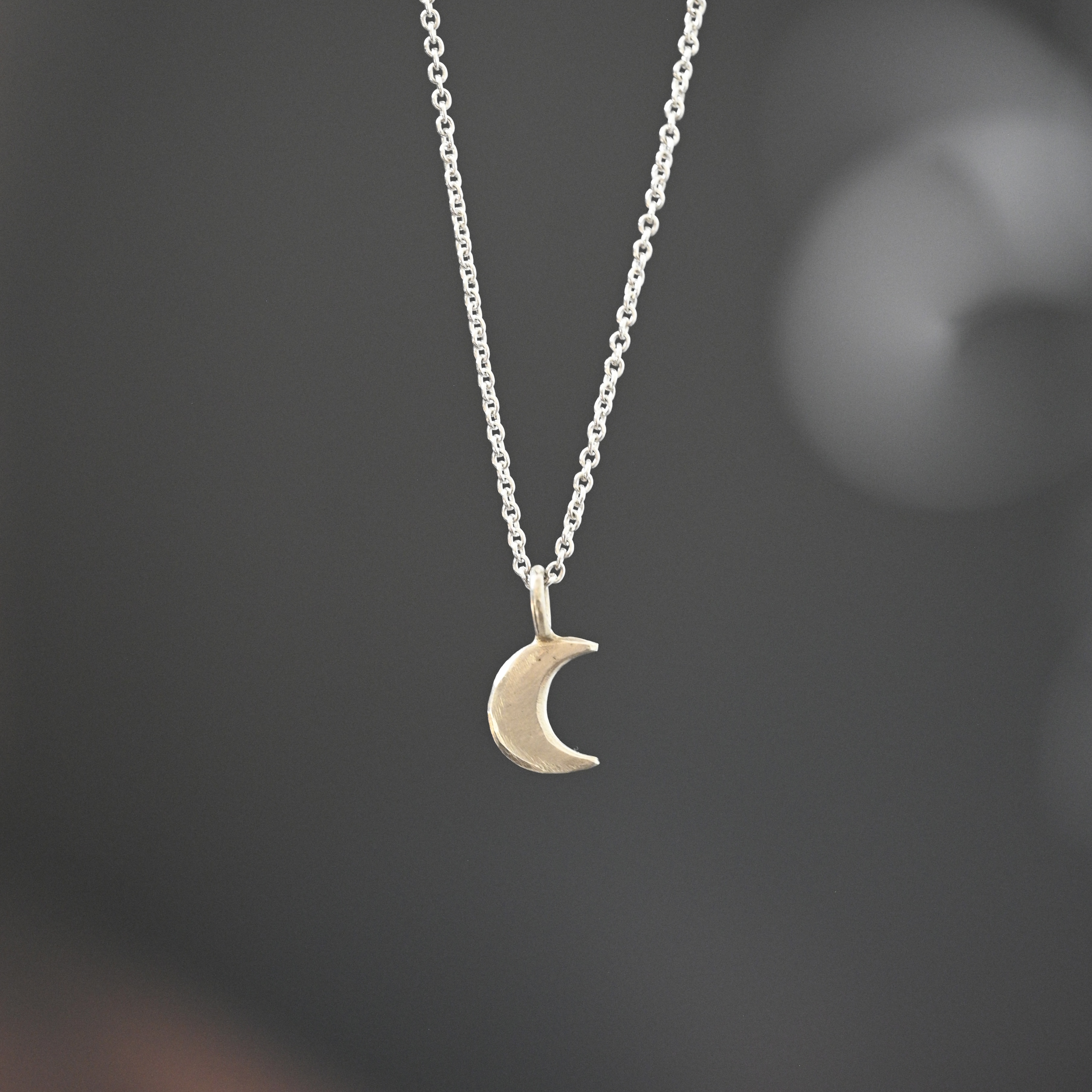 Hänge Älskad måne 9 mm silver 