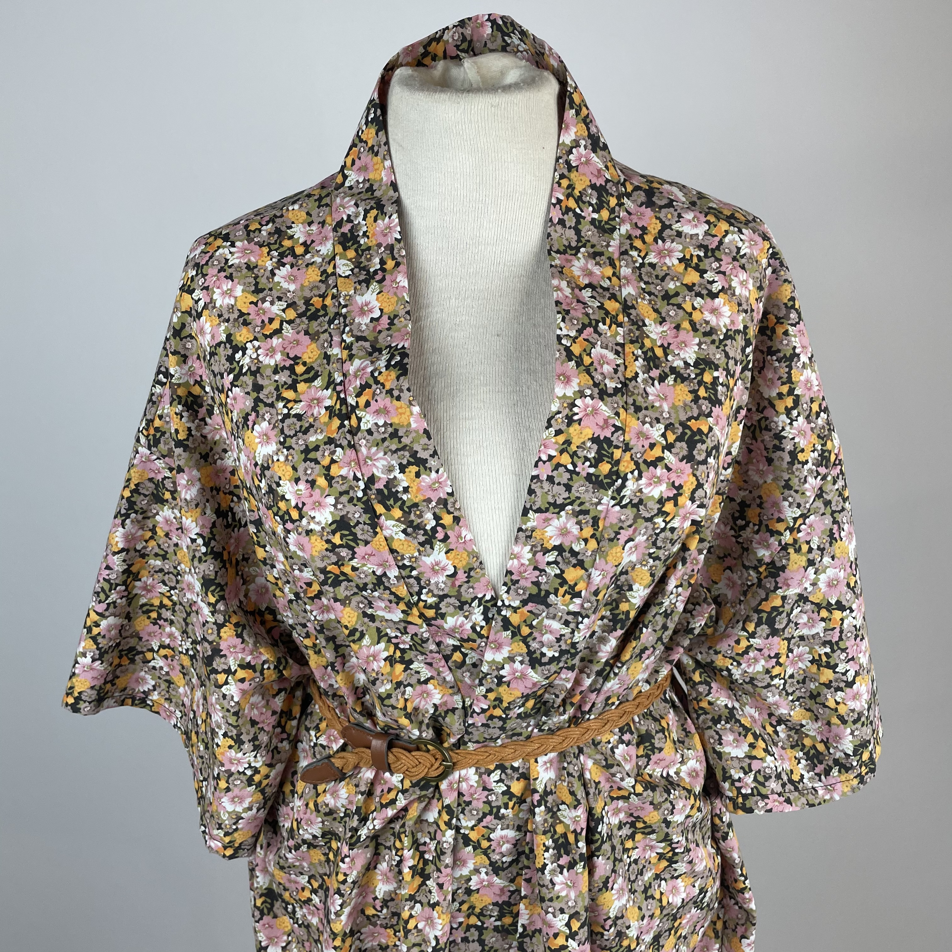 handsydd småblommig kimono  - 3