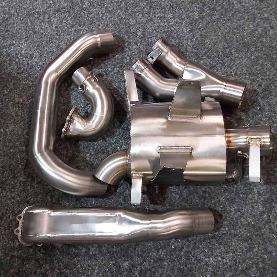APH (Alan Hawkes) by NCCR AMA Factory Racesystem for  EBR 1190 RX/SX 