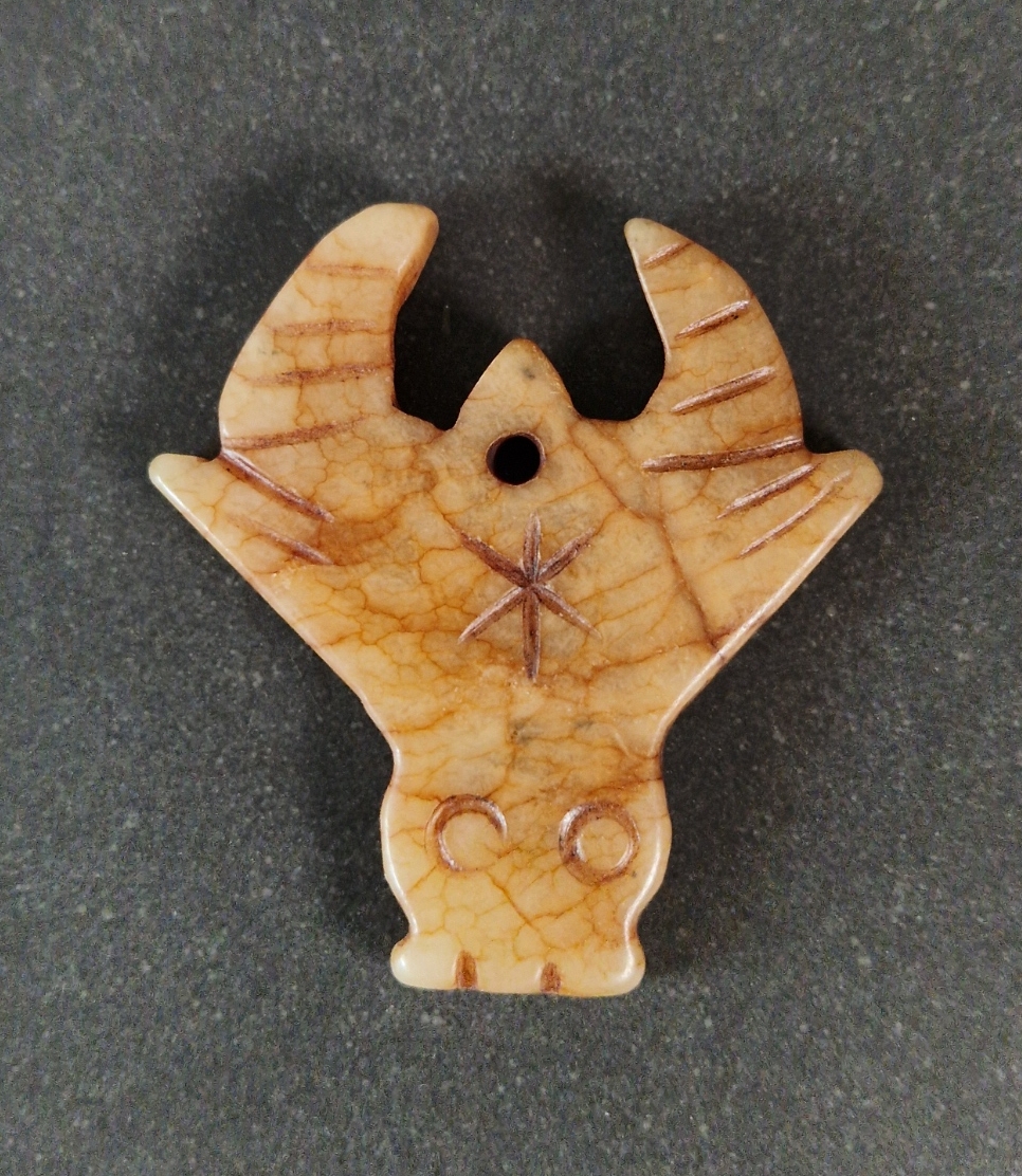 Kraftdjur Oxe, Talisman/Amulett med hål - Jade  - 2