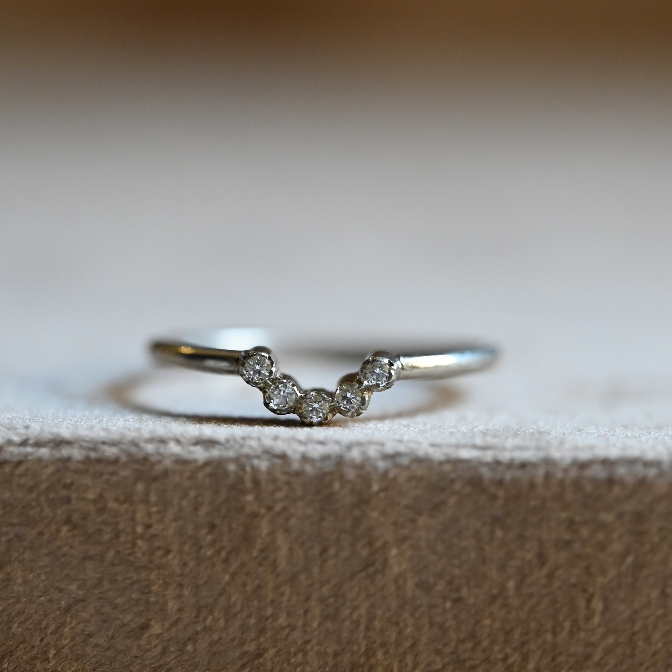 Ring Rose handgjord diamanter 5x0,02 ct guld 18 karat