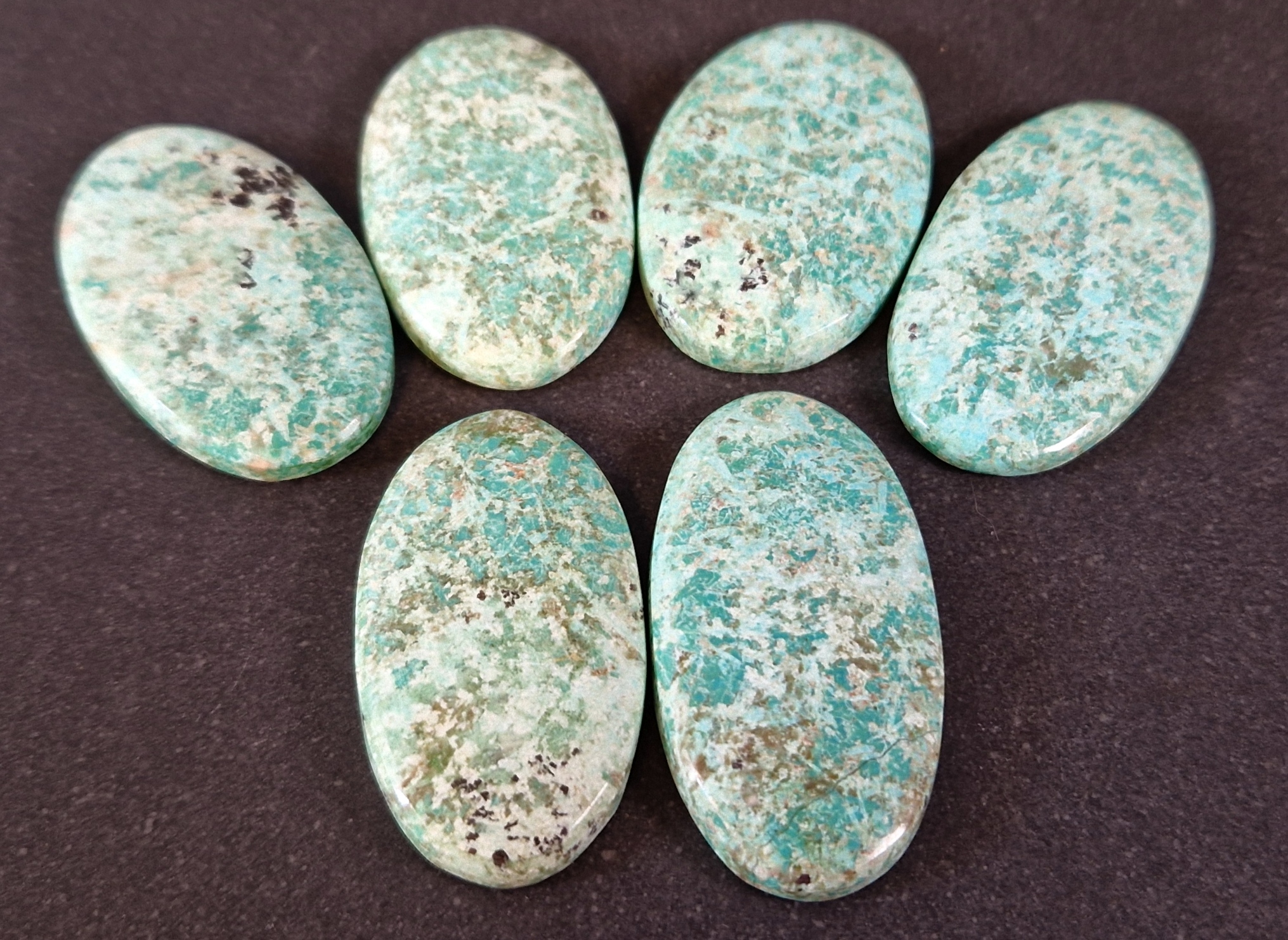 Afrikansk Turkos Cabochon, Oval