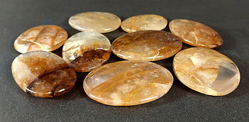 Pebbles "No Worry Stone" - Golden Healer, Platt