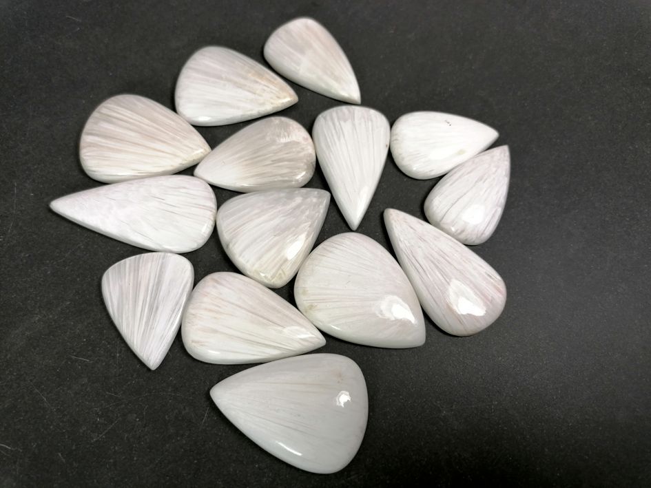 Skolecit Cabochon -  Mandel form