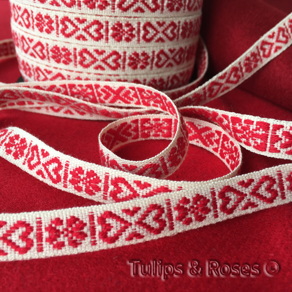 Folk art ribbon 11mm  hearts red on unbleached white 1241-1