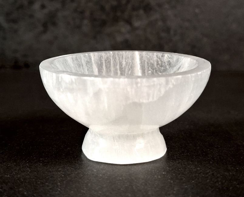 Selenit Skål med fot - Rund 6cm