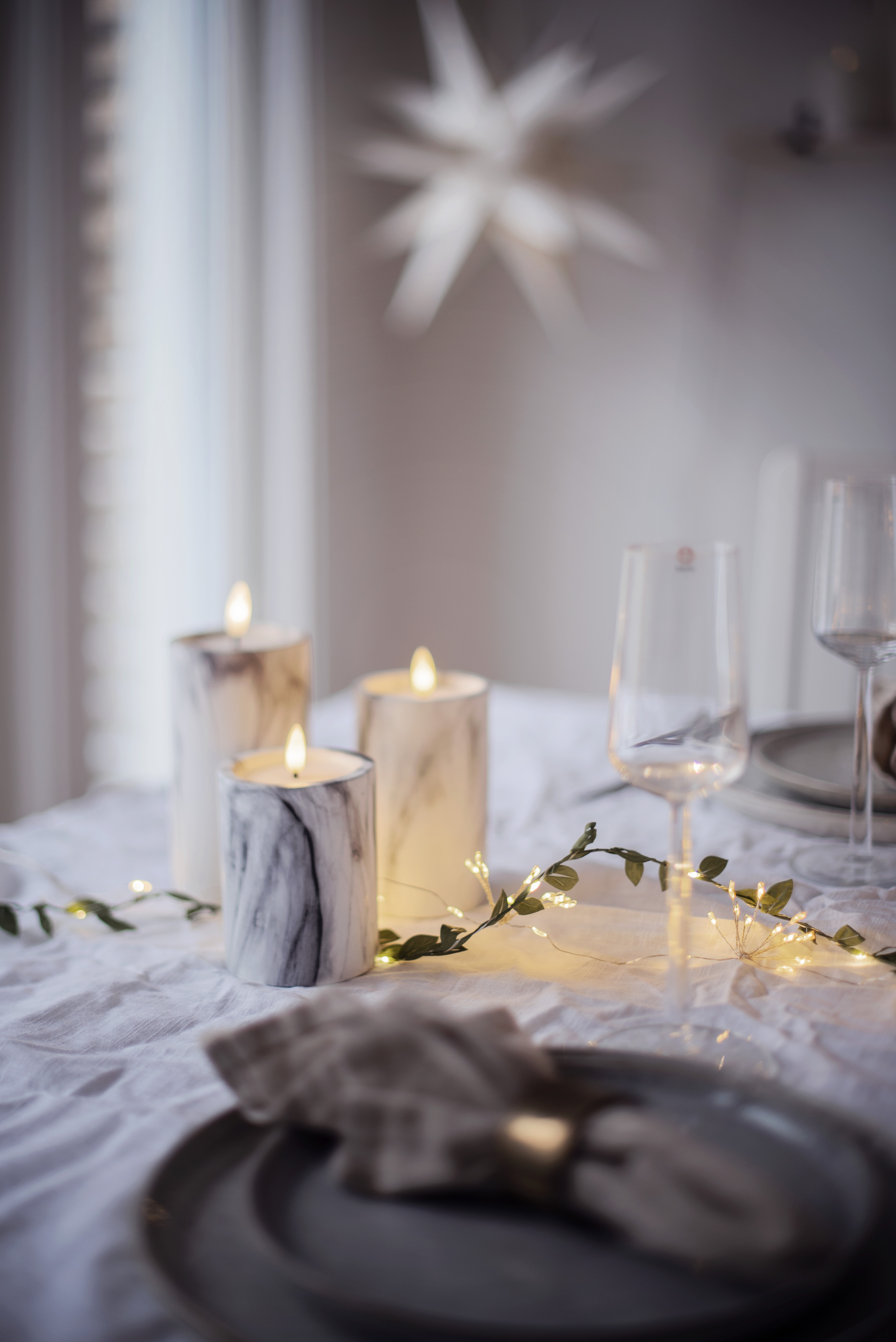 Light garland with leaves - 95 cm - 15