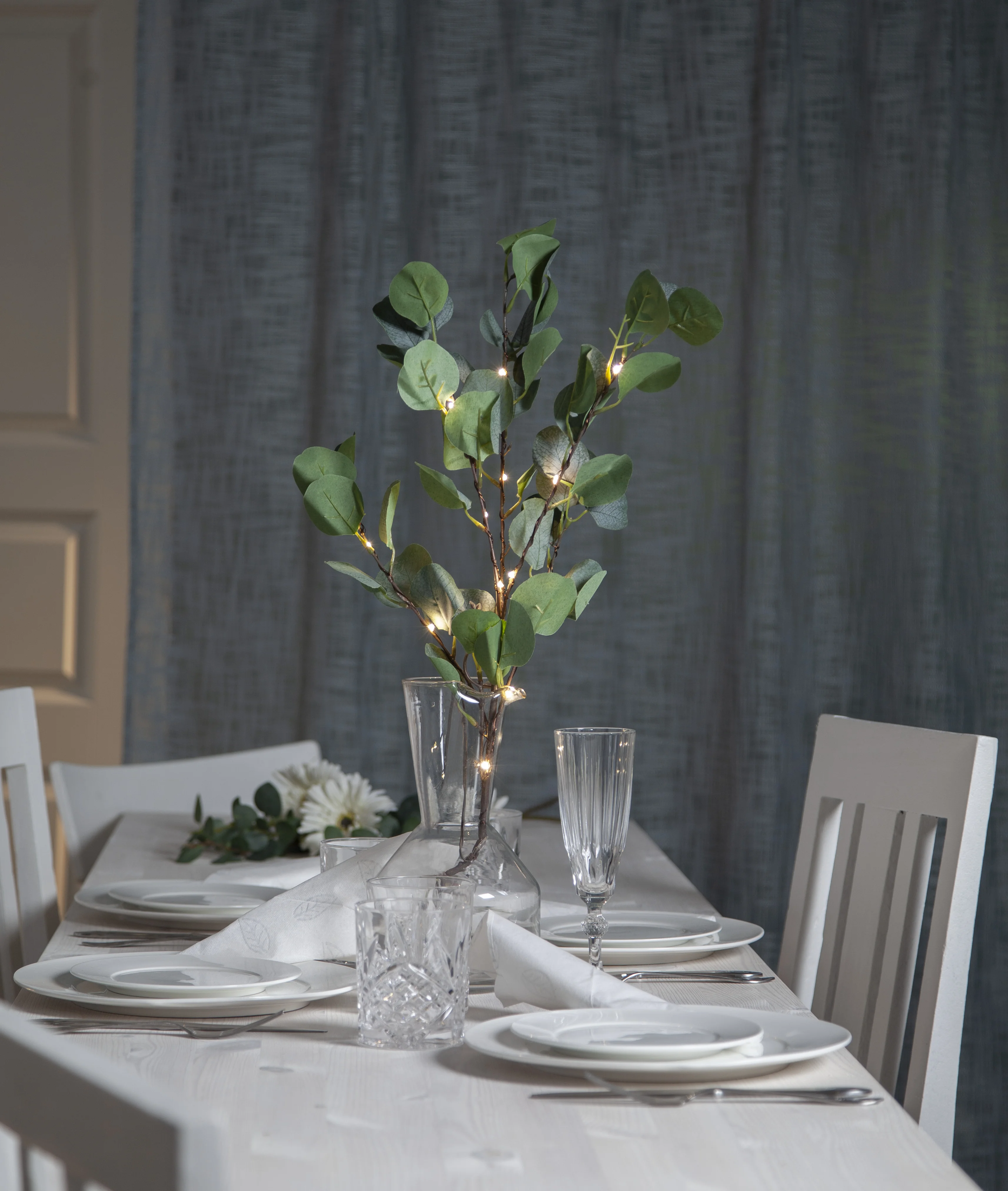Eucalyptus with light string - Decorative branch - 90 cm - 10