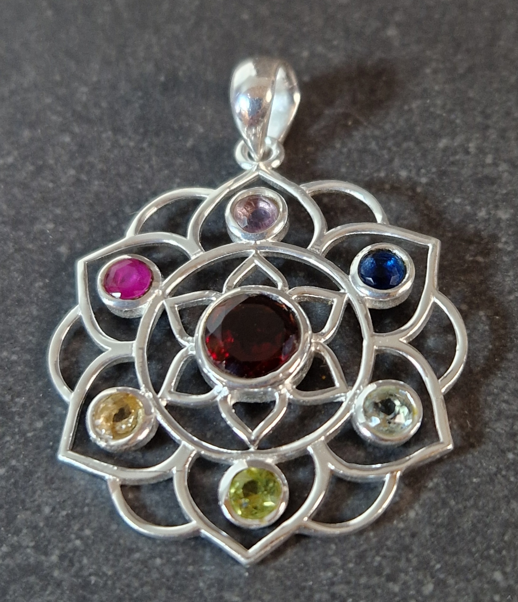 Chakra Lotus - Hänge i Silver - 2