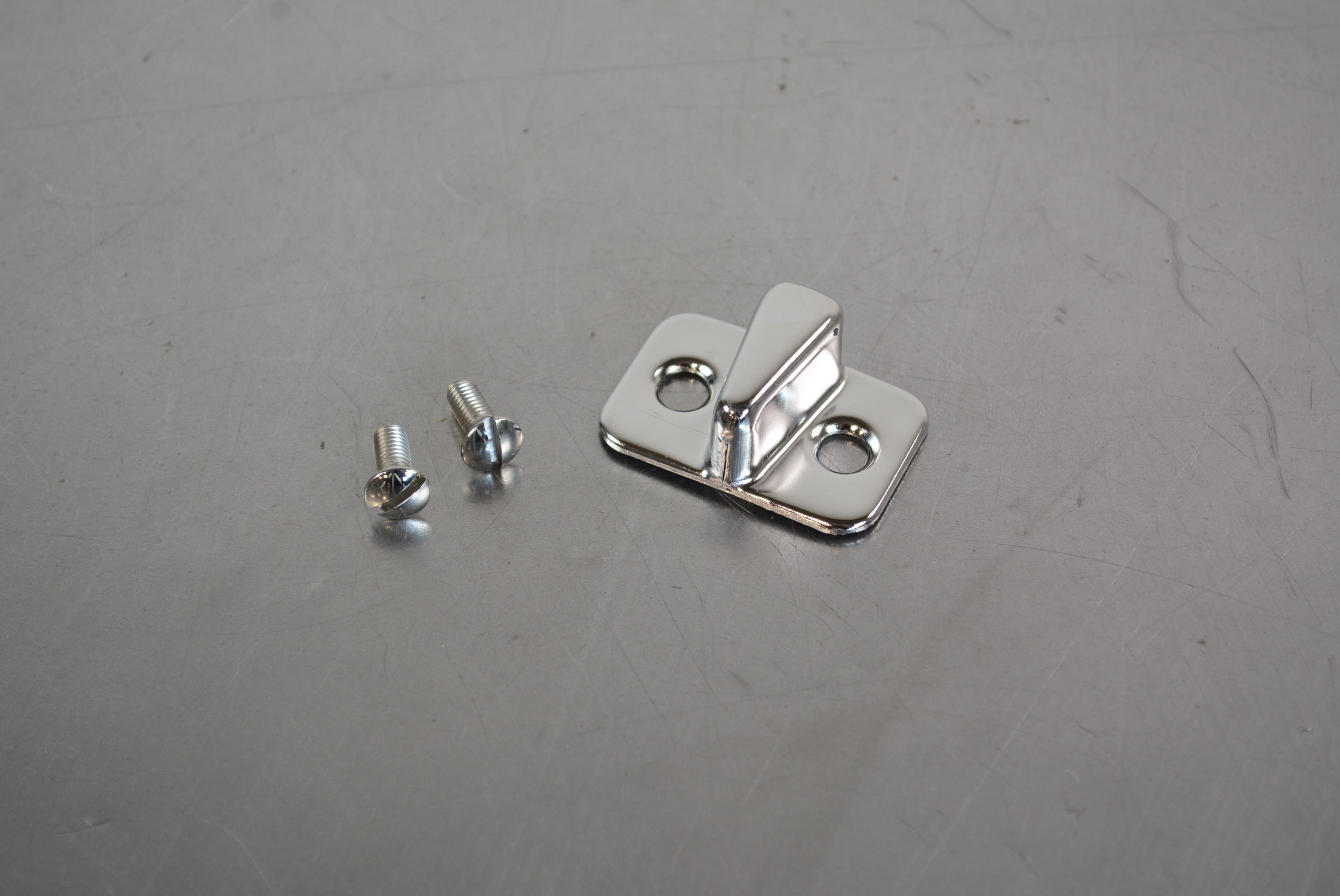 Male Dovetail -32 Closed Cars