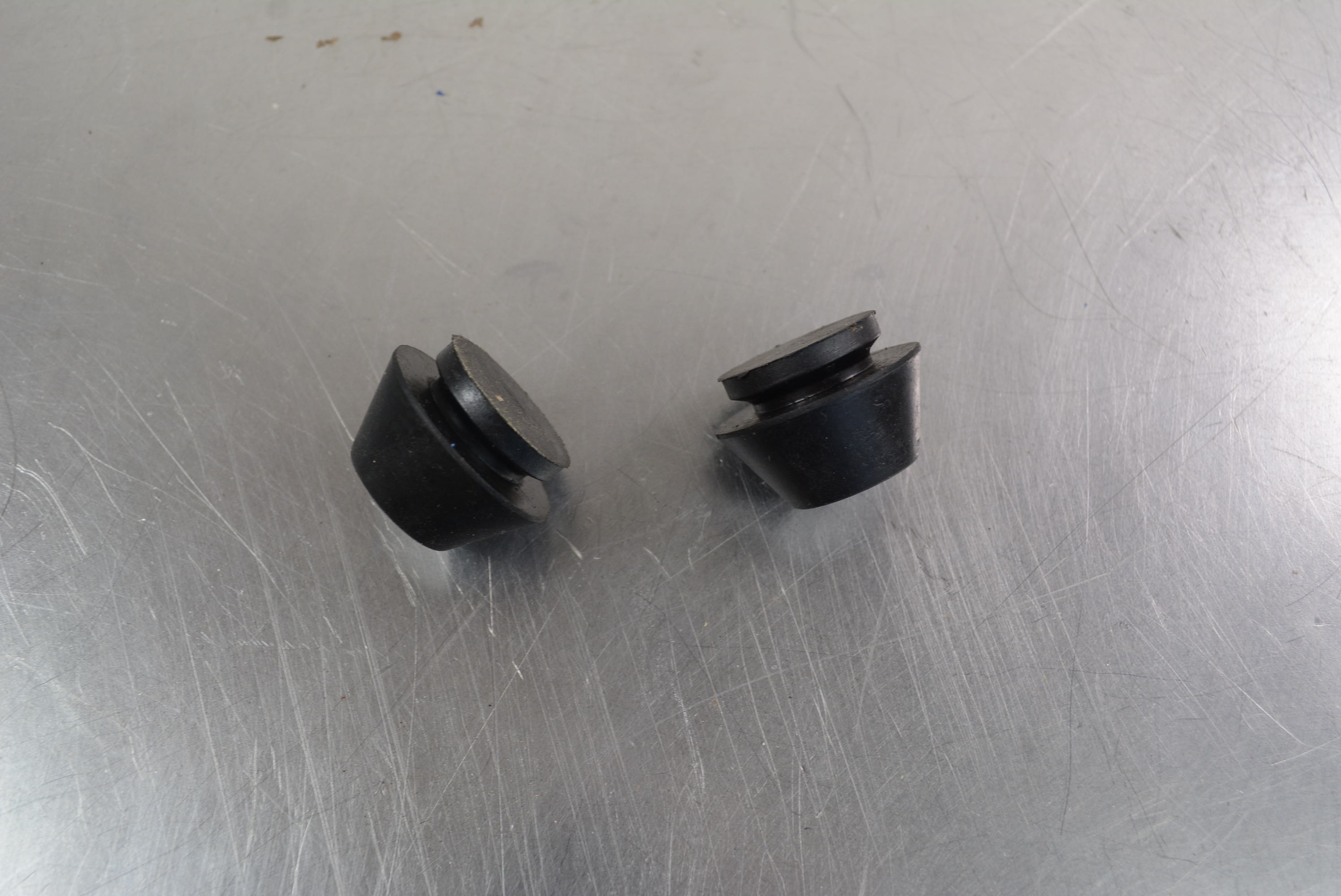Rumble/Deck Lid Upper Bumpers 28-34