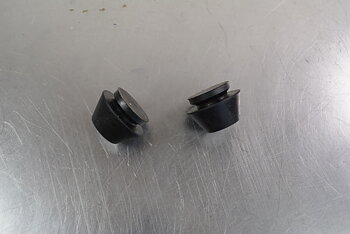 Rumble/Deck Lid Upper Bumpers 28-34