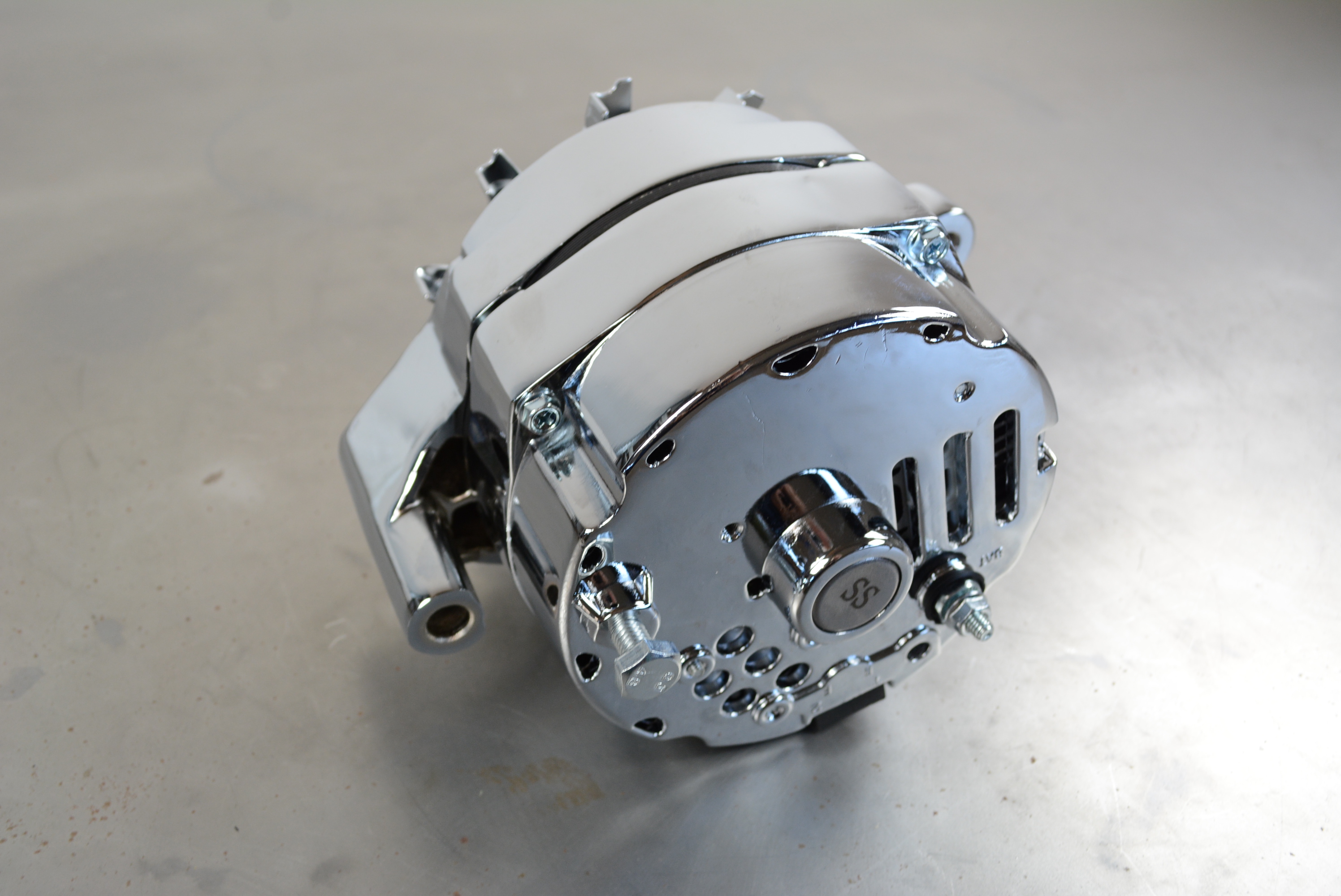 Alternator GM 140 amp Chrome - 2
