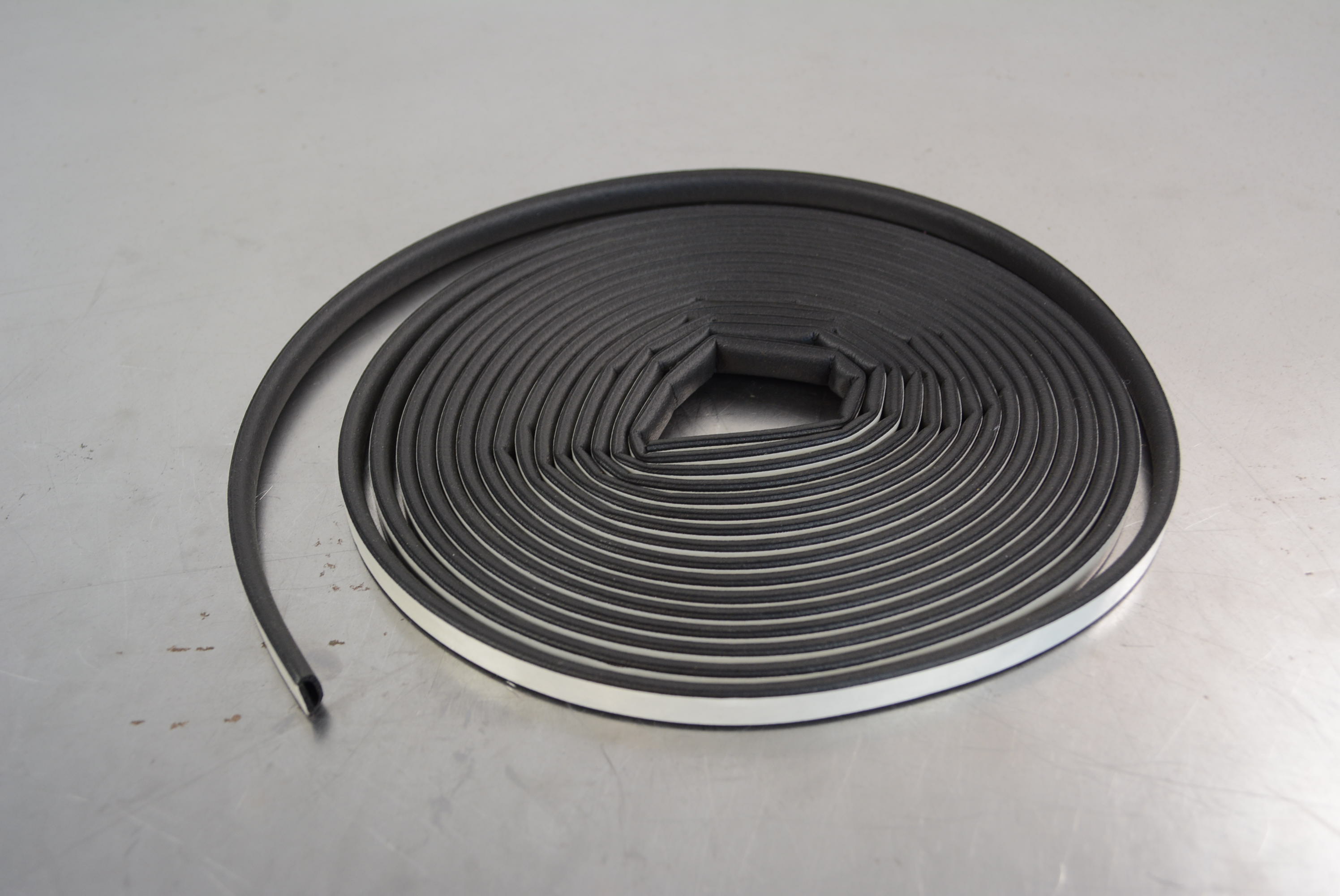 Dörrlist Universal 3/8´´ x 7/32´´ 20ft