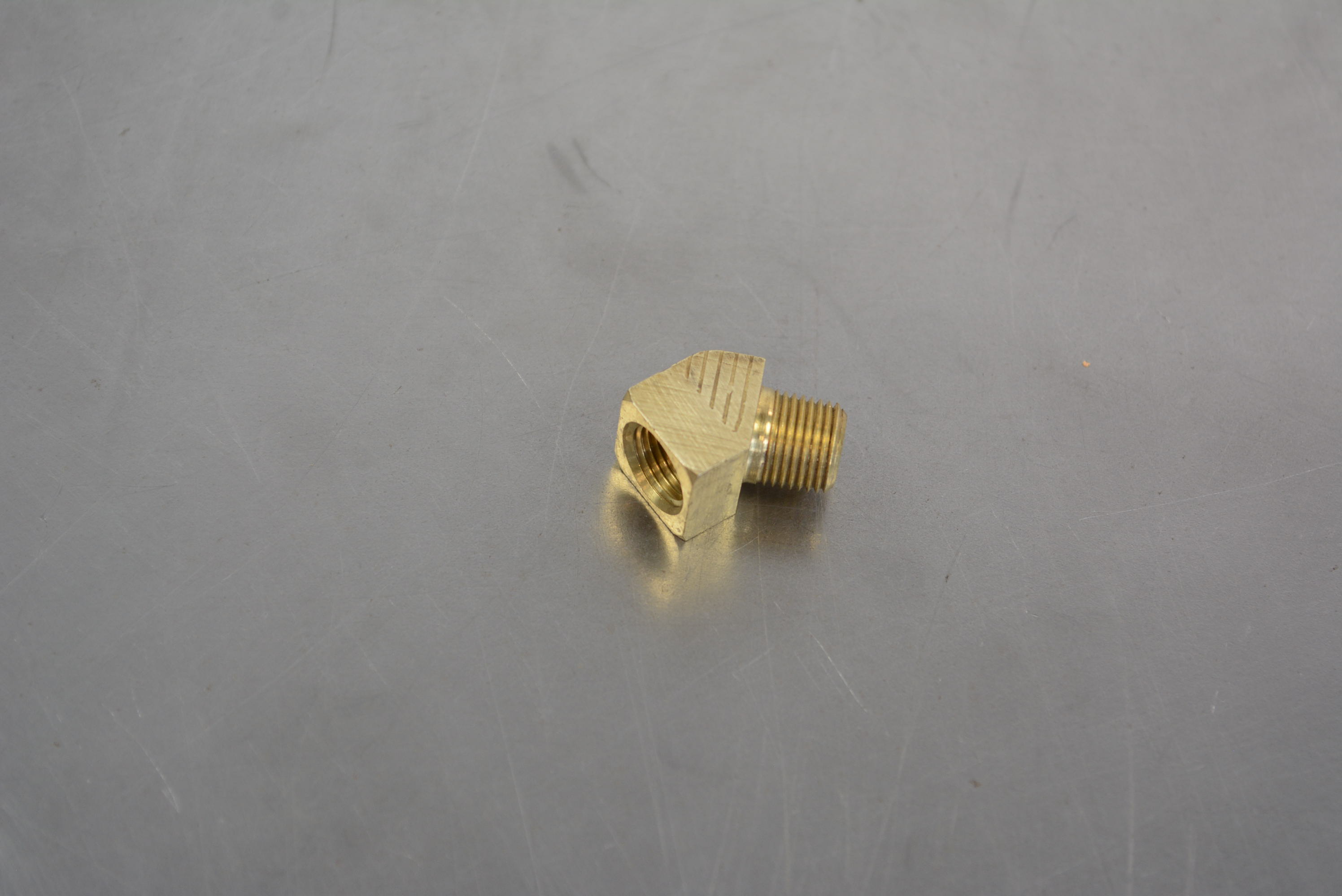 Oil Pressure Sender Adapter 1/8´´ NPT 45°