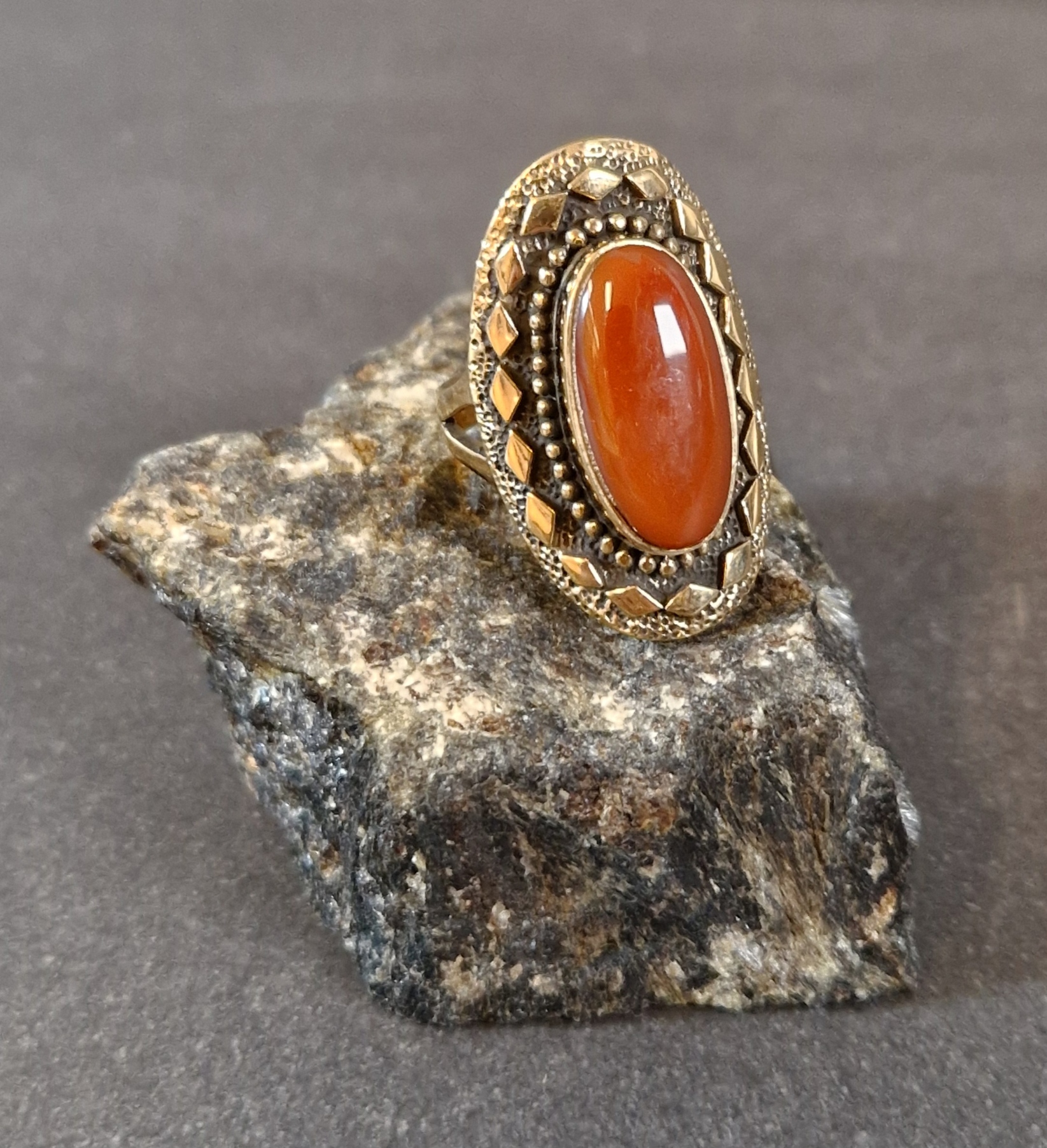 Bronsring med Cabochon i Svart Onyx eller Karneol - 3