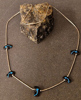 Indian Bison ( Buffalo) Halsband i Silver med Turkos/Onyx Pärlor