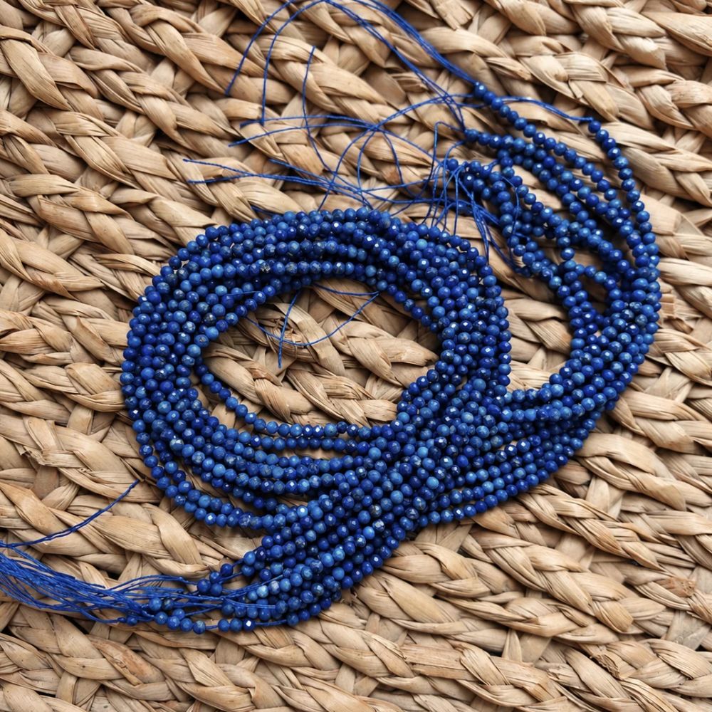Lapis lazuli facetterad 3 mm hel sträng