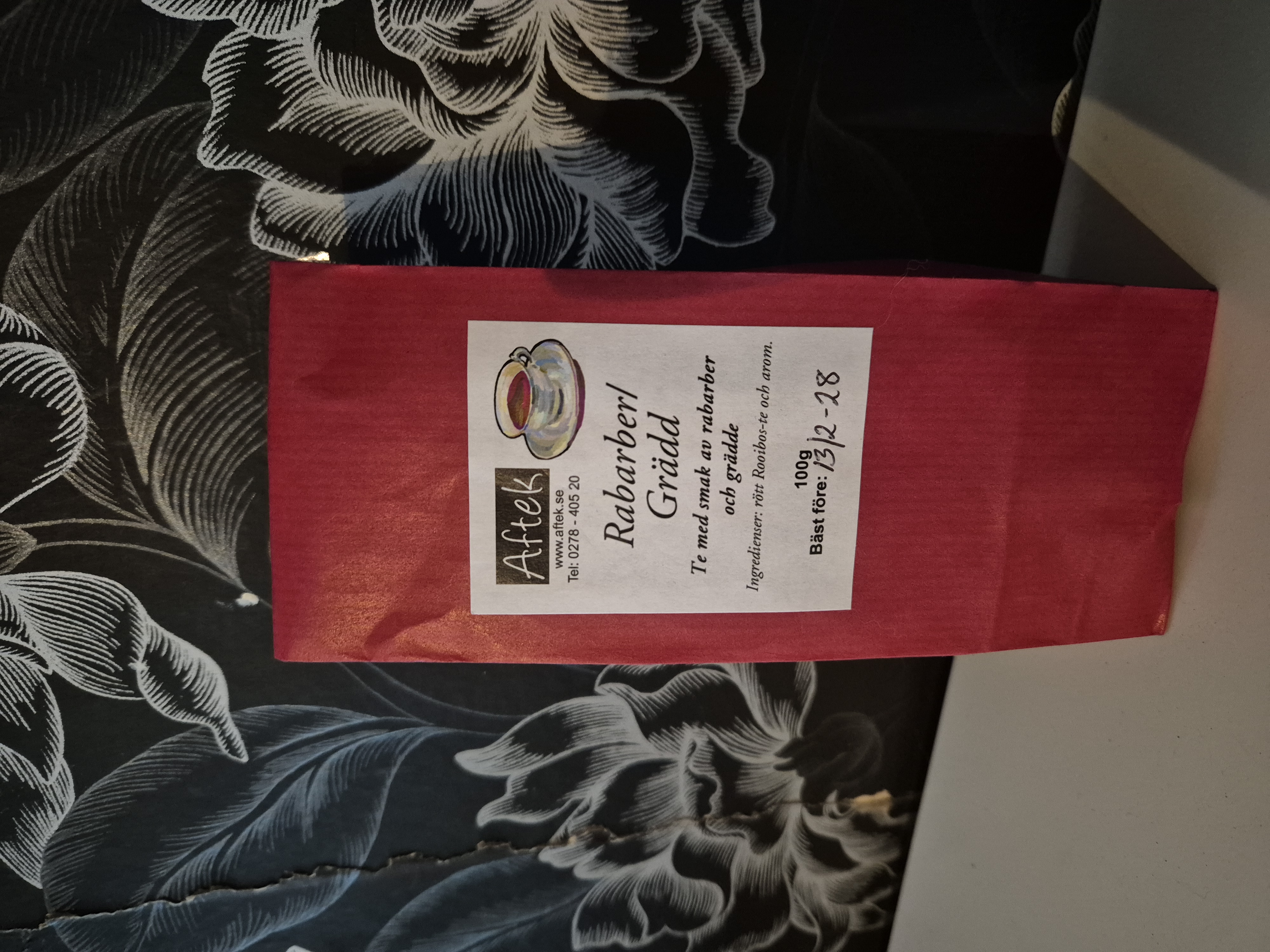  Förpackat Rött rooibos-te Rabarber/grädde 100g, Aftek