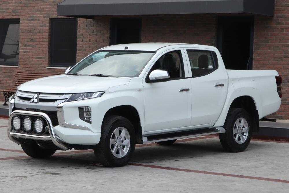 SMALLER 76MM Bullbar - Mitsubishi L200 2020- - 3