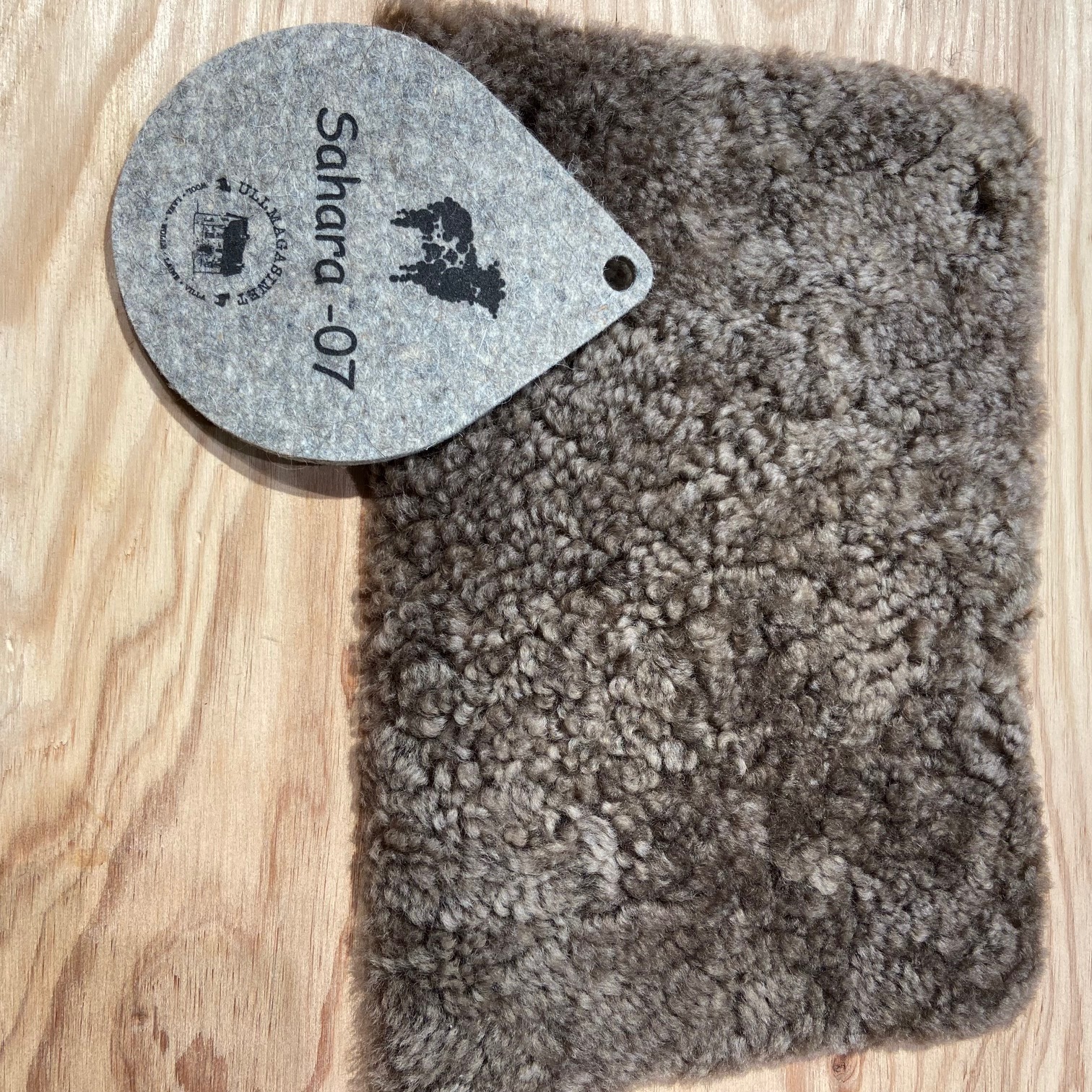 Måttanpassad fårskinnsdyna helt efter dina mått! - 18