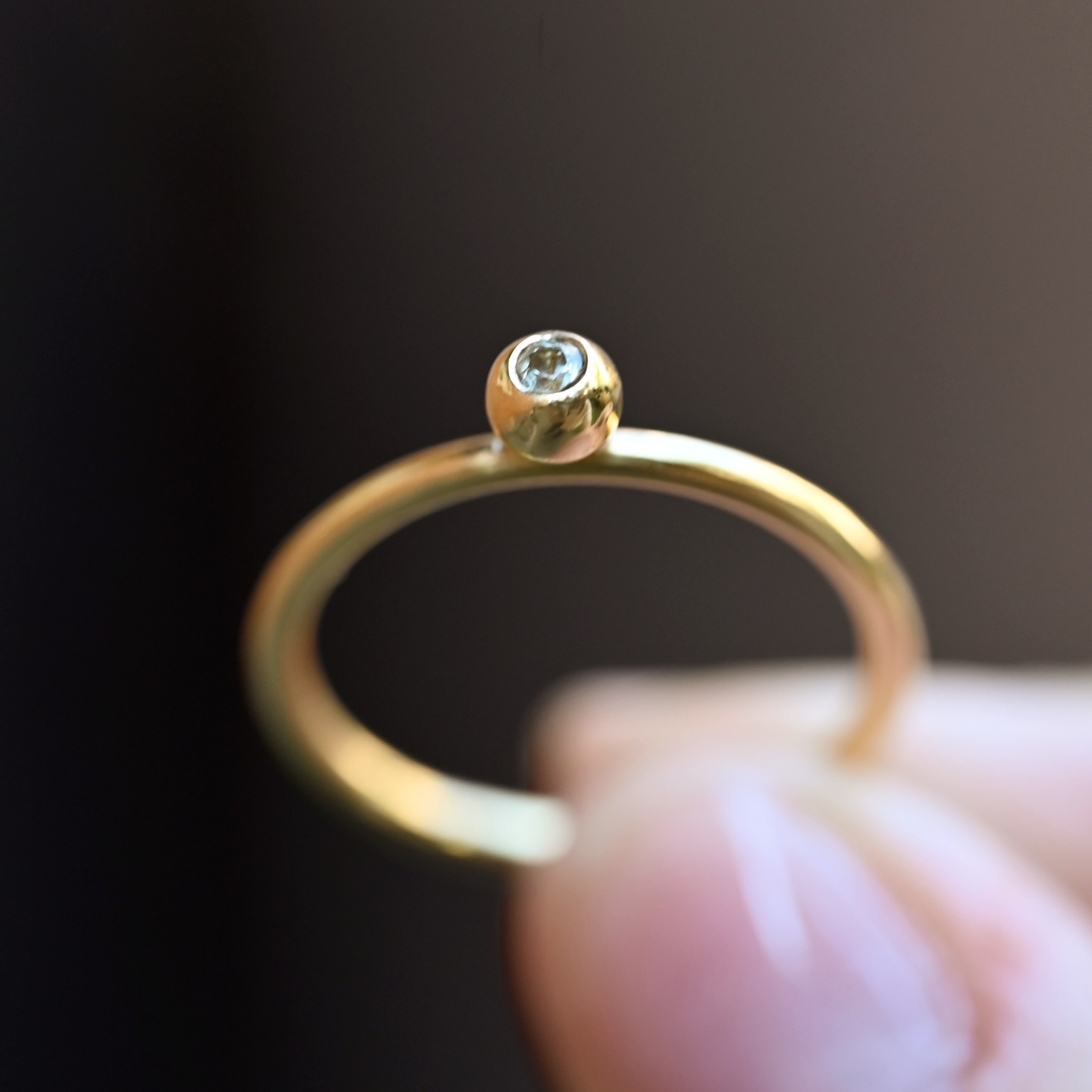 Ring Molly handgjord grön safir guld 18 karat