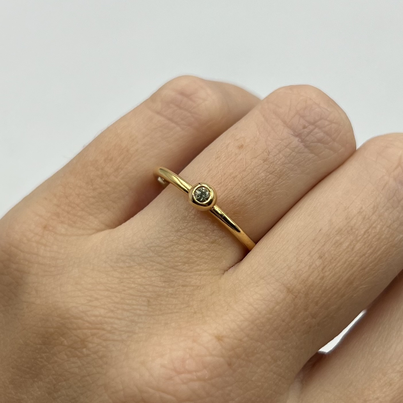 Ring Molly handgjord grön safir guld 18 karat 