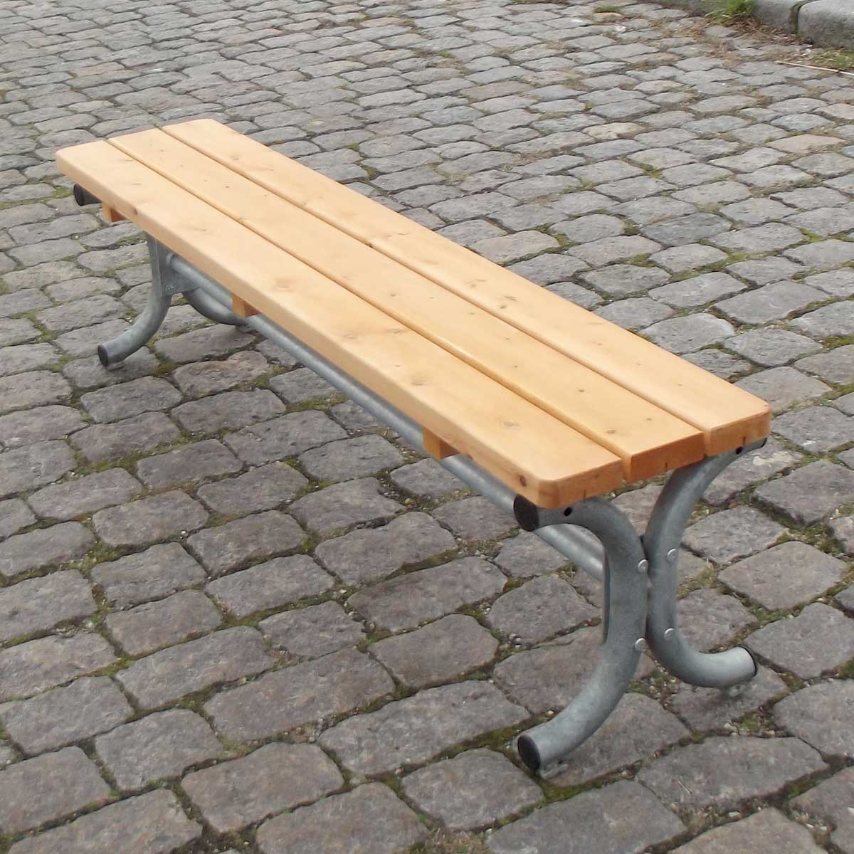 Bänk utan rygg