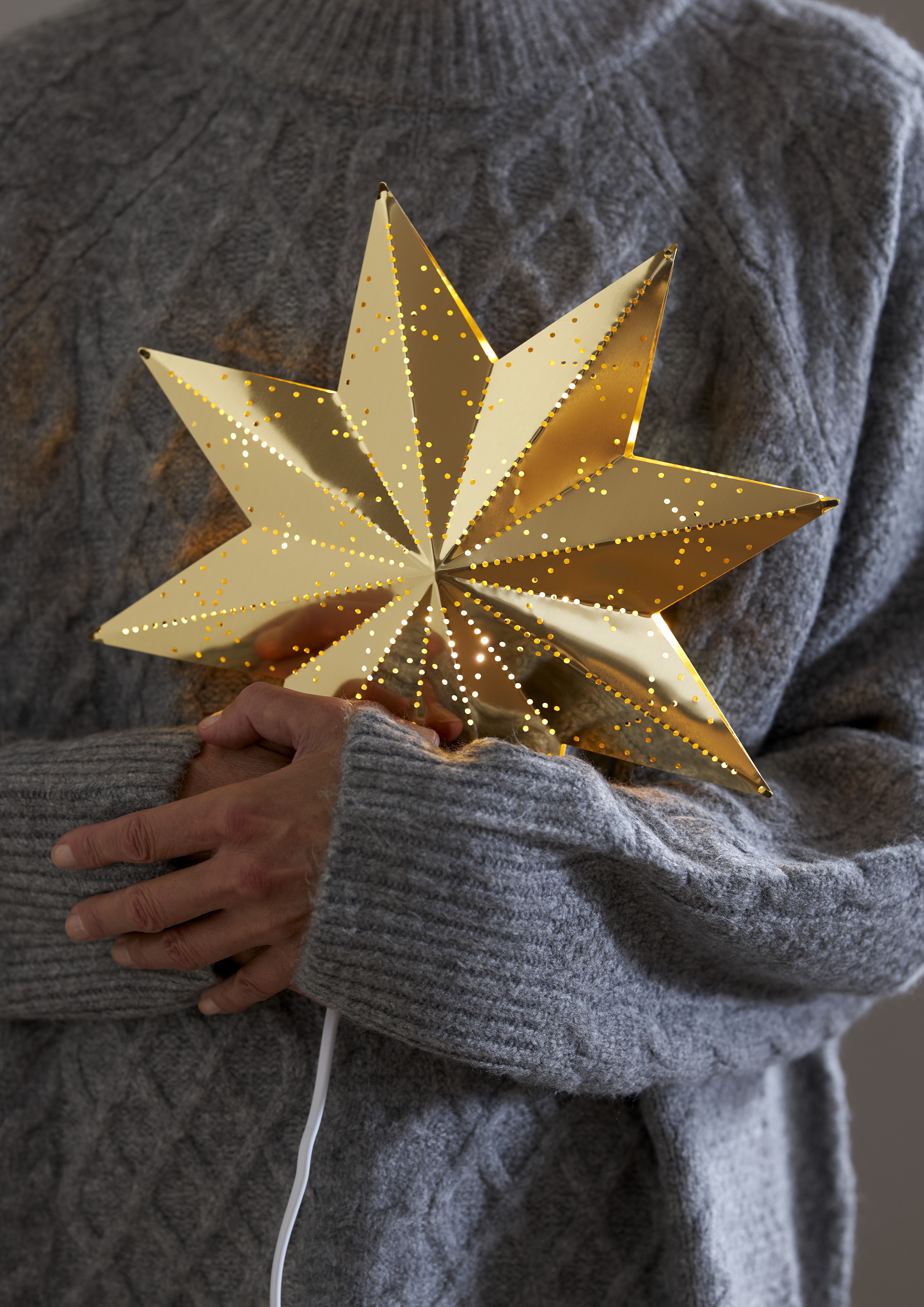 Adventsstjärna - Metallstjärna - Mässing - 28x28 cm